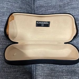 Chanel sunglasses eyeglasses case